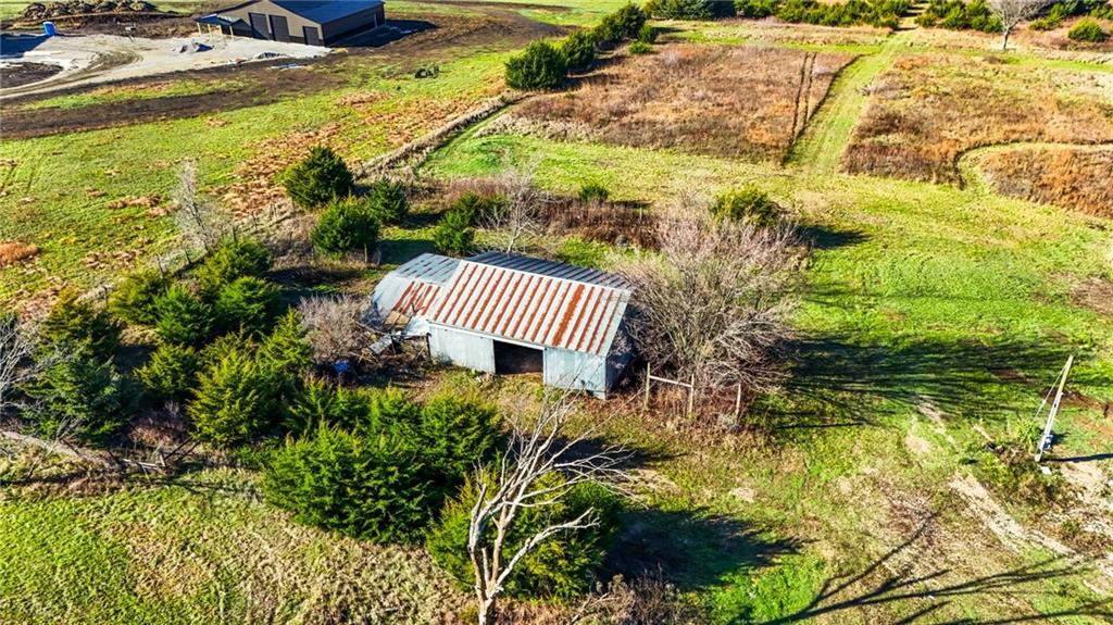 1587 North 450th Road Baldwin City, KS 66006 - Photo 17 of 21