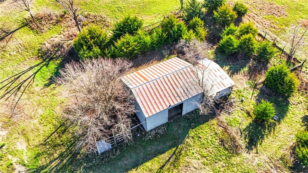 1587 North 450th Road Baldwin City, KS 66006 - Photo 18 of 21