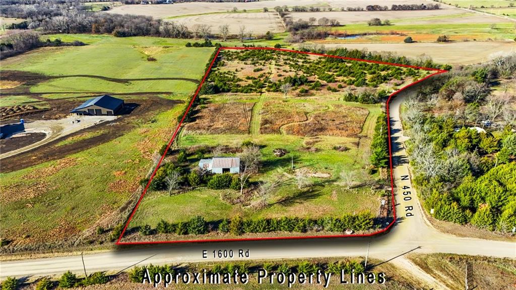 1587 North 450th Road Baldwin City, KS 66006 - Photo 2 of 21