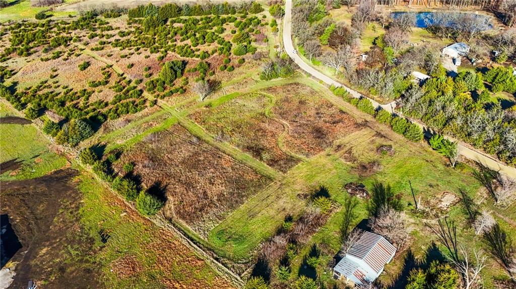 1587 North 450th Road Baldwin City, KS 66006 - Photo 8 of 21