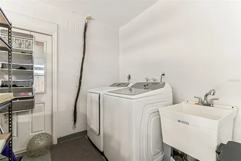 $329,900 | 727 Locust Street, Tarpon Springs, FL 34689