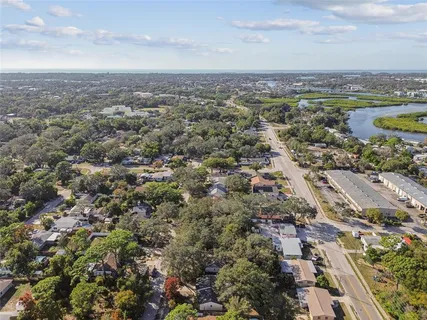 $329,900 | 727 Locust Street, Tarpon Springs, FL 34689