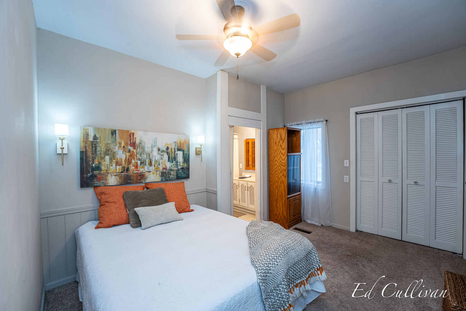 211 North Division Street Spring Lake, MI 49456 - Photo 17 of 34 211 S. Division-16