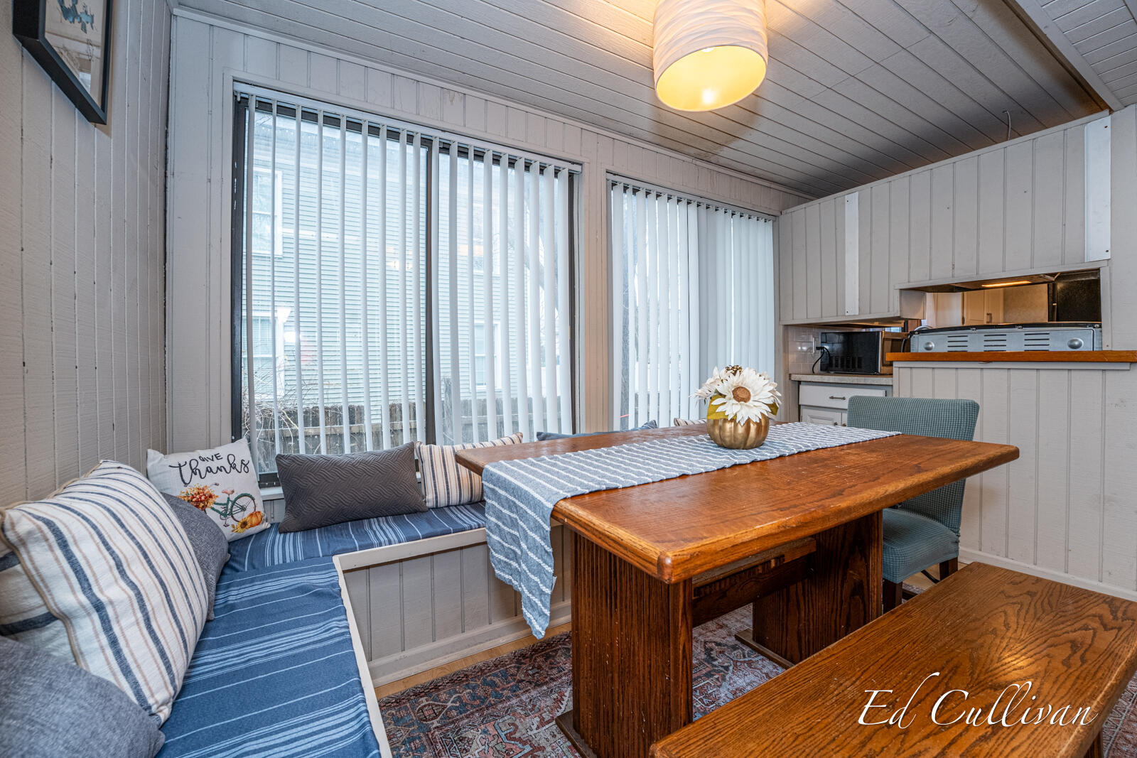 211 North Division Street Spring Lake, MI 49456 - Photo 5 of 34 211 S. Division-27