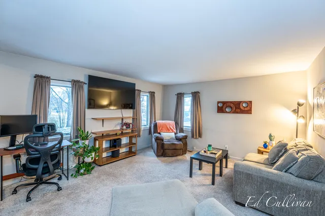 $269,900 | 211 North Division Street, Spring Lake, MI 49456