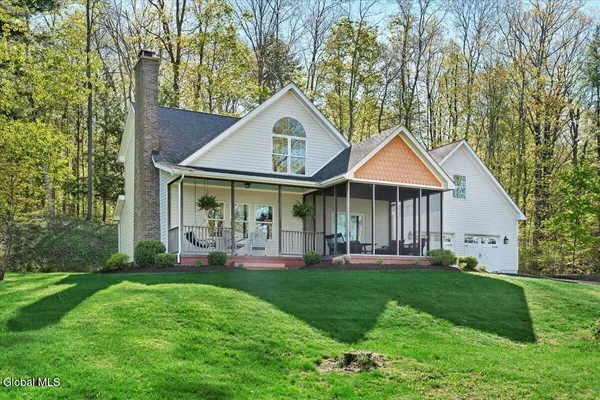 $678,000 | 2412 Highway 43, Sand Lake, NY 12018
