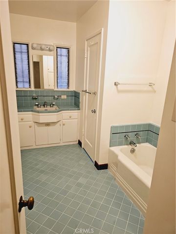 $4,600 | 1952 West Kenneth Road, Glendale, CA 91201