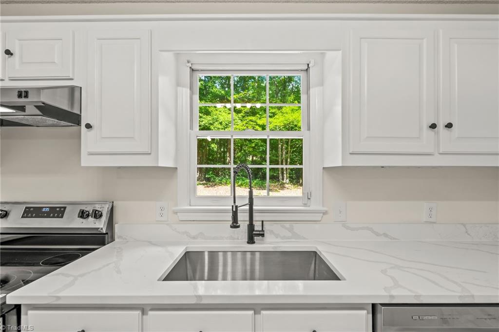 1067 Ross Harris Road Asheboro, NC 27205 - Photo 14 of 49