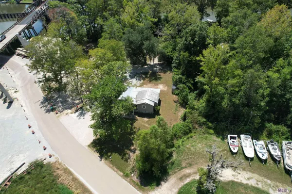 $105,000 | 18242 La Trace Road, French Settlement, LA 70733