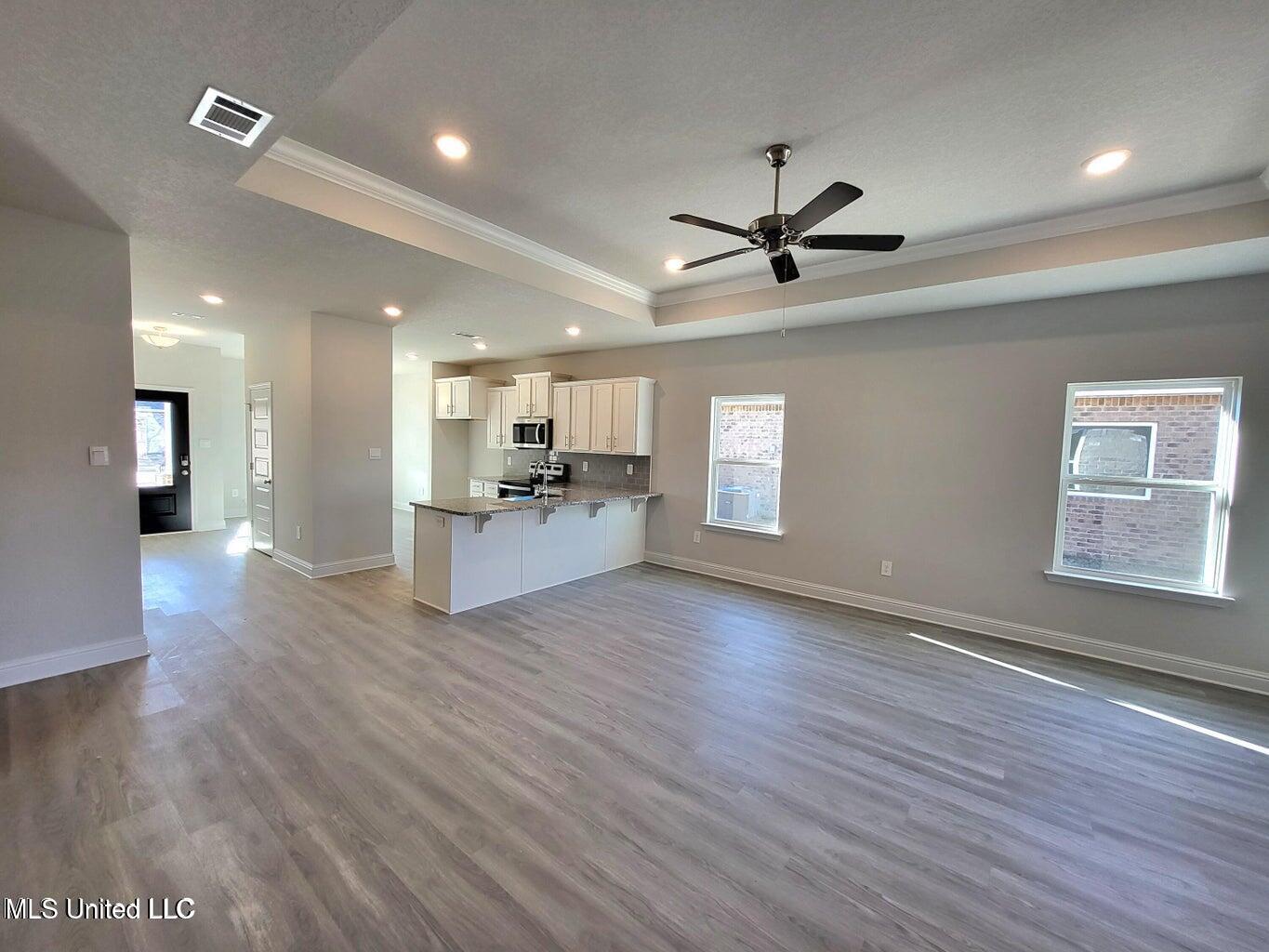 15953 Blue Rdg Drive Gulfport, MS 39503 - Photo 3 of 18 Kitchen/Living Area