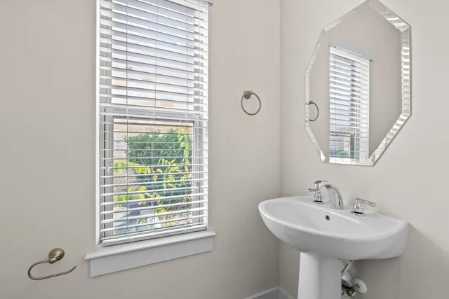 $2,150 | 13001 Hymeadow Drive, Unit 10, Austin, TX 78729