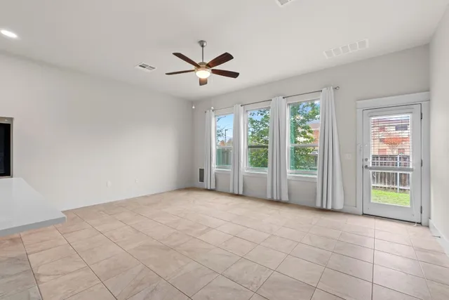 $2,150 | 13001 Hymeadow Drive, Unit 10, Austin, TX 78729