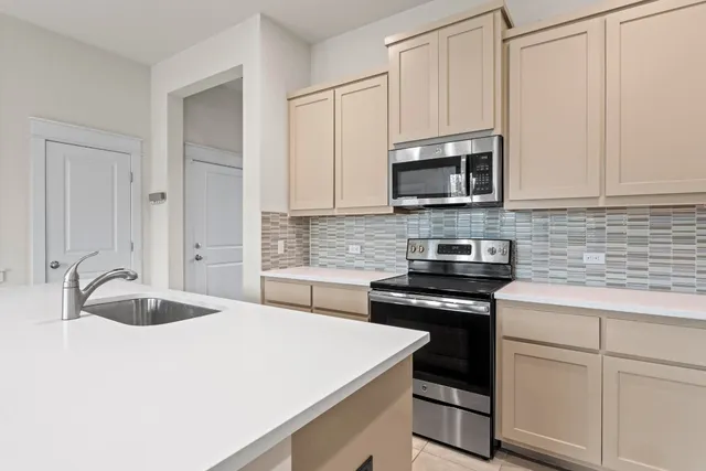 $2,150 | 13001 Hymeadow Drive, Unit 10, Austin, TX 78729