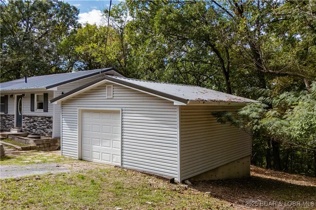 $249,000 | 94 Vista Place, Camdenton, MO 65020