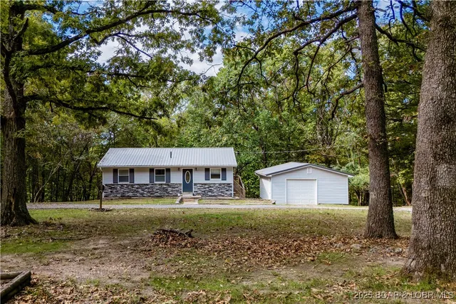 $249,000 | 94 Vista Place, Camdenton, MO 65020