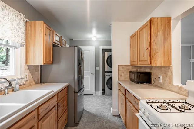 $249,000 | 94 Vista Place, Camdenton, MO 65020