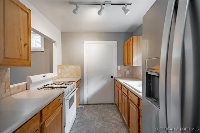 $249,000 | 94 Vista Place, Camdenton, MO 65020