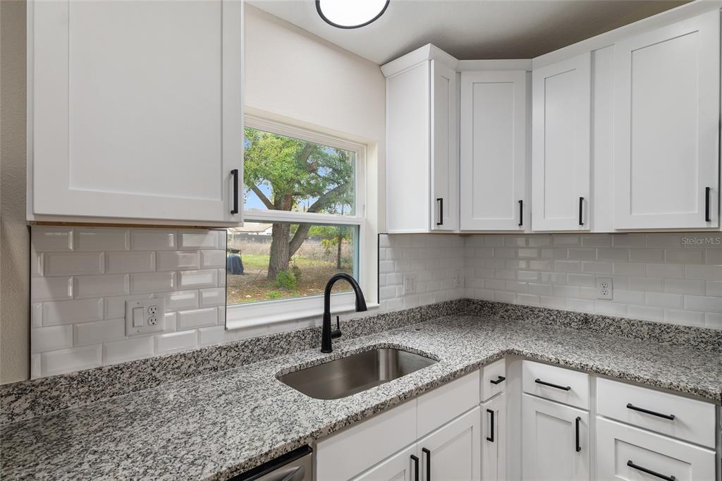 13885 Southwest 101st Street Dunnellon, FL 34432 - Photo 13 of 39