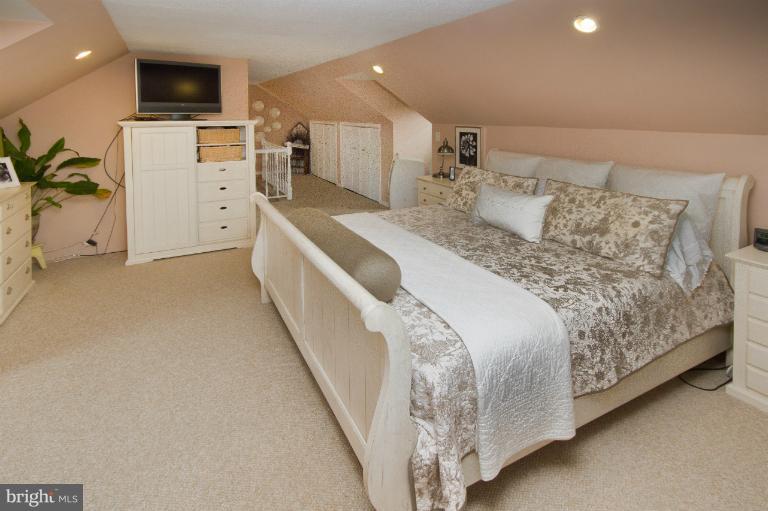 4611 White Marsh Road Rosedale, MD 21237 - Photo 28 of 30 Bedroom (Master)