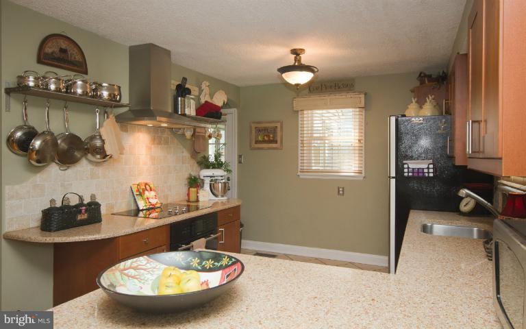 4611 White Marsh Road Rosedale, MD 21237 - Photo 7 of 30 Kitchen