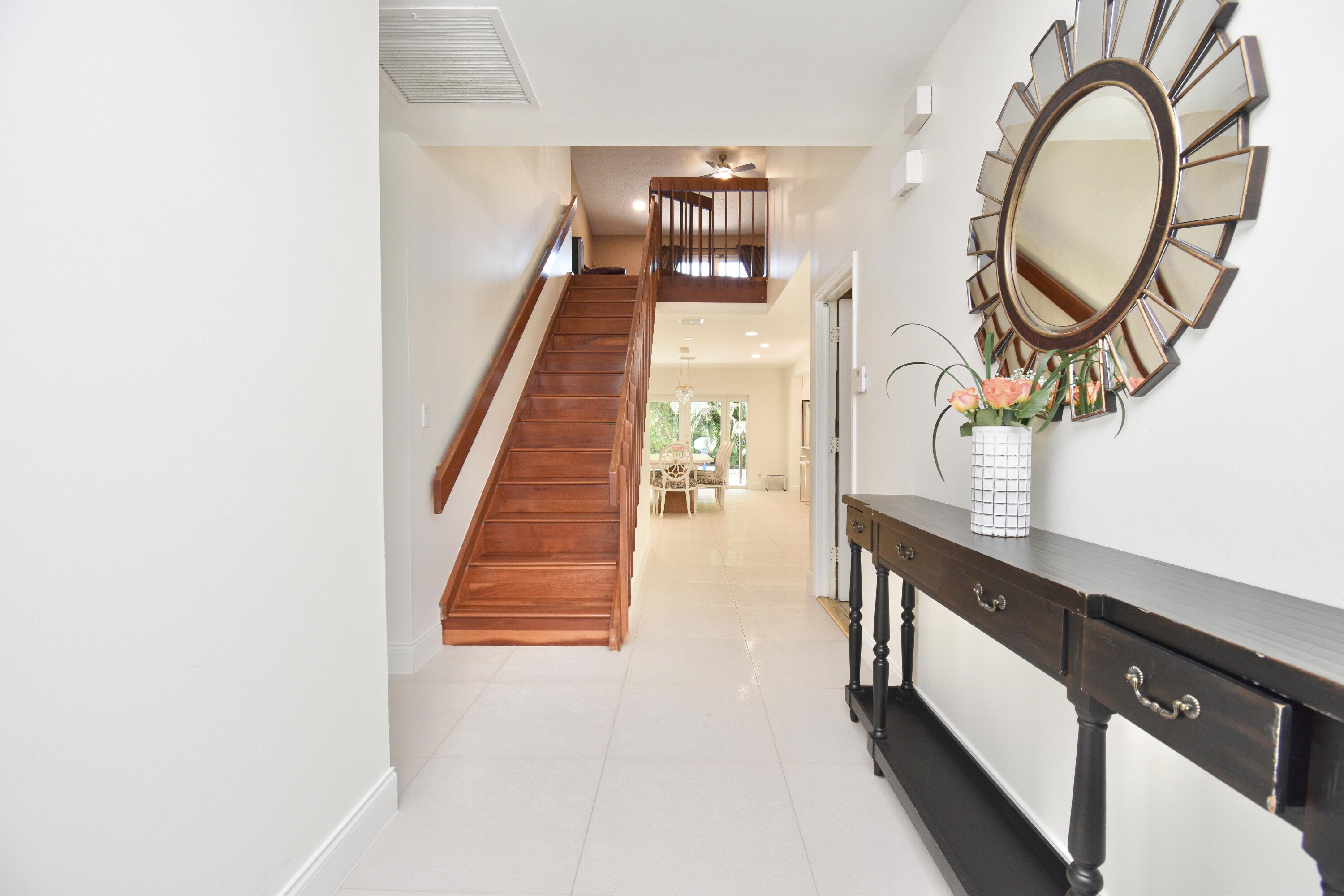 7060 San Sebastian Circle Boca Raton, FL 33433 - Photo 7 of 56 AA580C49-621B-40B7-9F7C-DE4CD83BFF2E