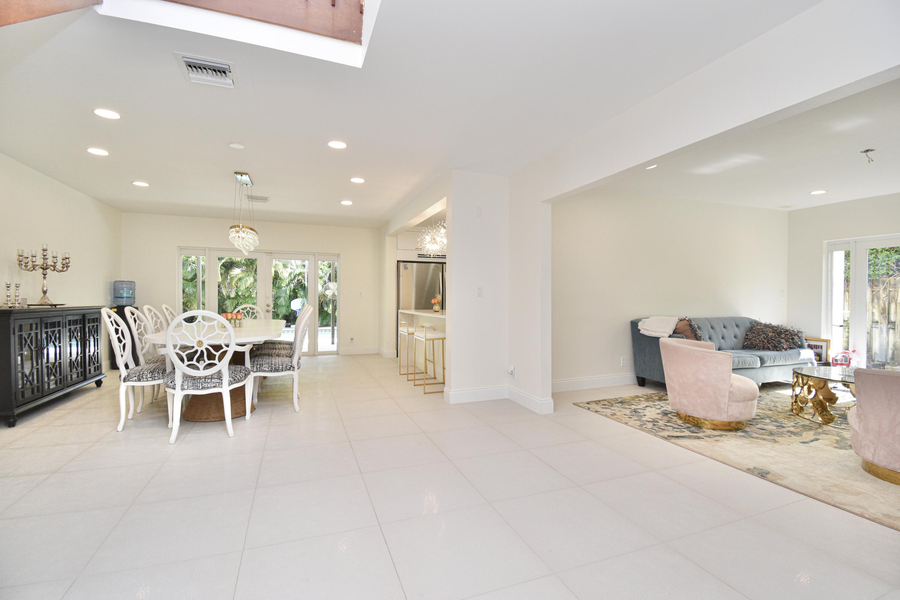 7060 San Sebastian Circle Boca Raton, FL 33433 - Photo 8 of 56 1D674C0A-555F-49F1-AC40-D08CB1E3ACCA