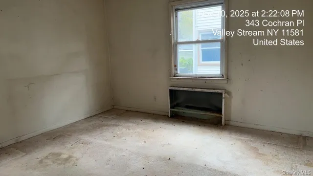 $655,000 | 343 Cochran Place, Valley Stream, NY 11581