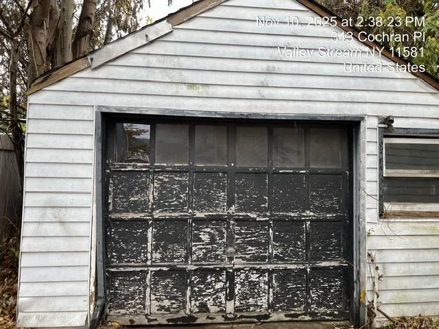 $655,000 | 343 Cochran Place, Valley Stream, NY 11581