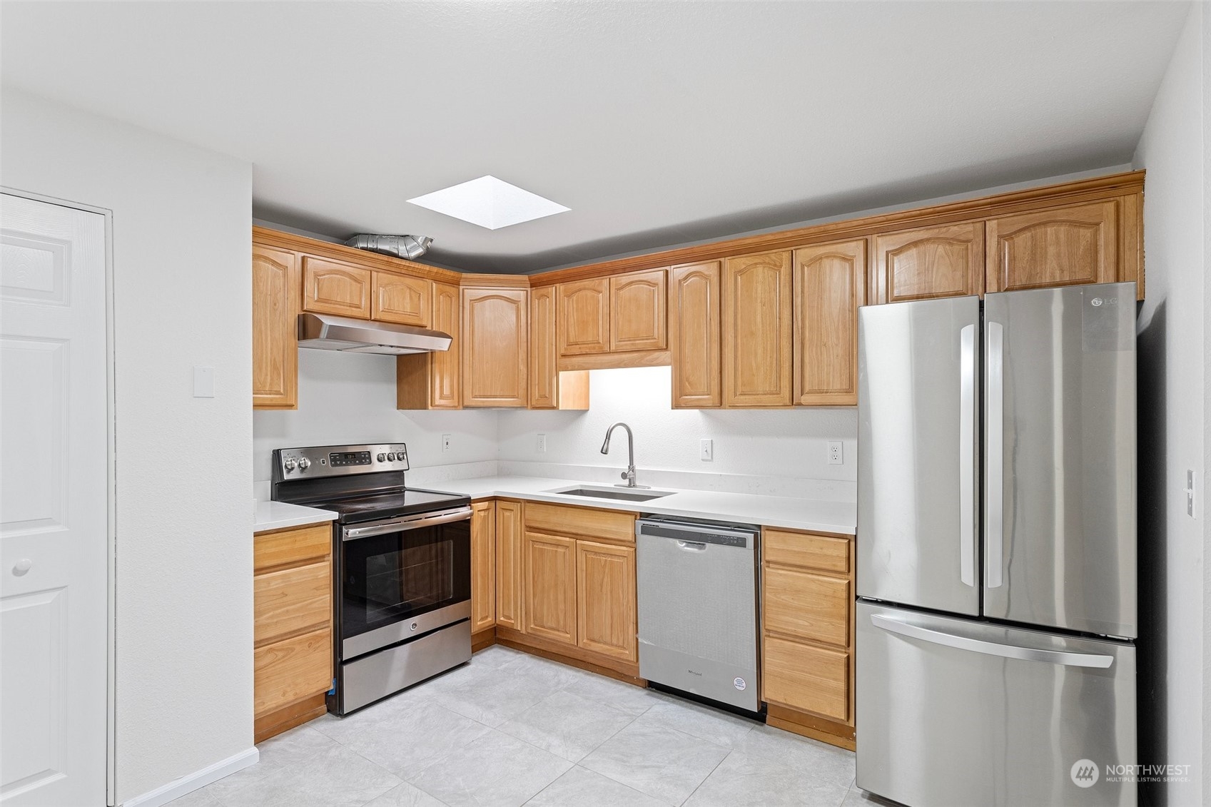 14600 Southeast 176th Street, Unit A6 Renton, WA 98058 - Photo 9 of 18 Gallery Image 9