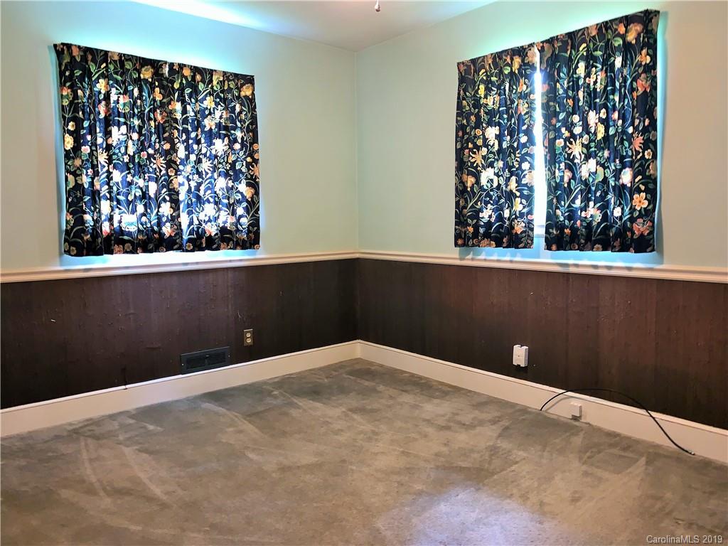 7722 Pleasant Grove Road Charlotte, NC 28216 - Photo 11 of 26 Gallery Image 11
