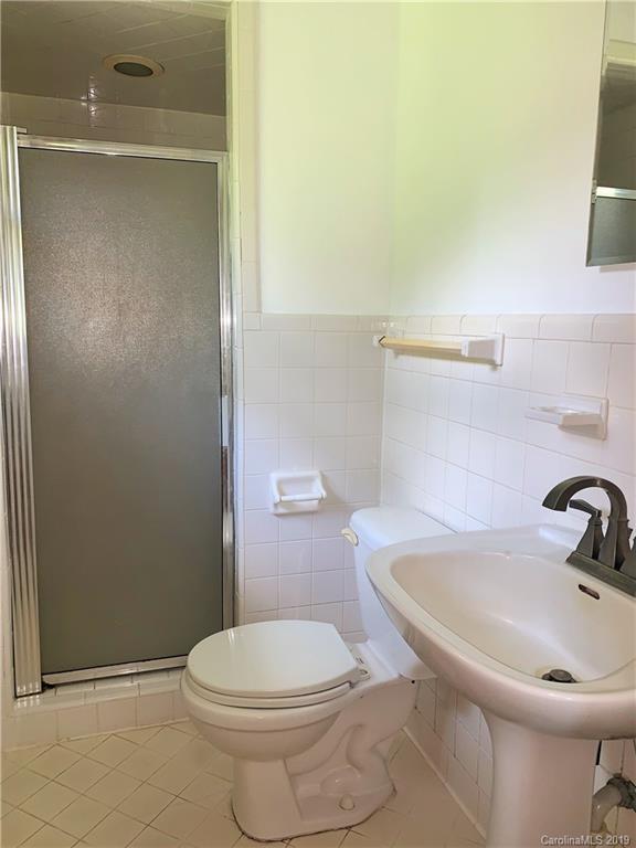 7722 Pleasant Grove Road Charlotte, NC 28216 - Photo 15 of 26 Gallery Image 15