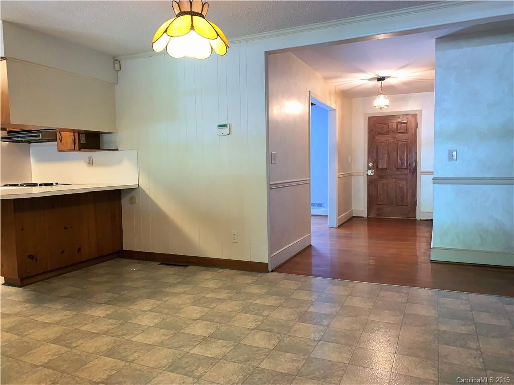 7722 Pleasant Grove Road Charlotte, NC 28216 - Photo 5 of 26 Gallery Image 5