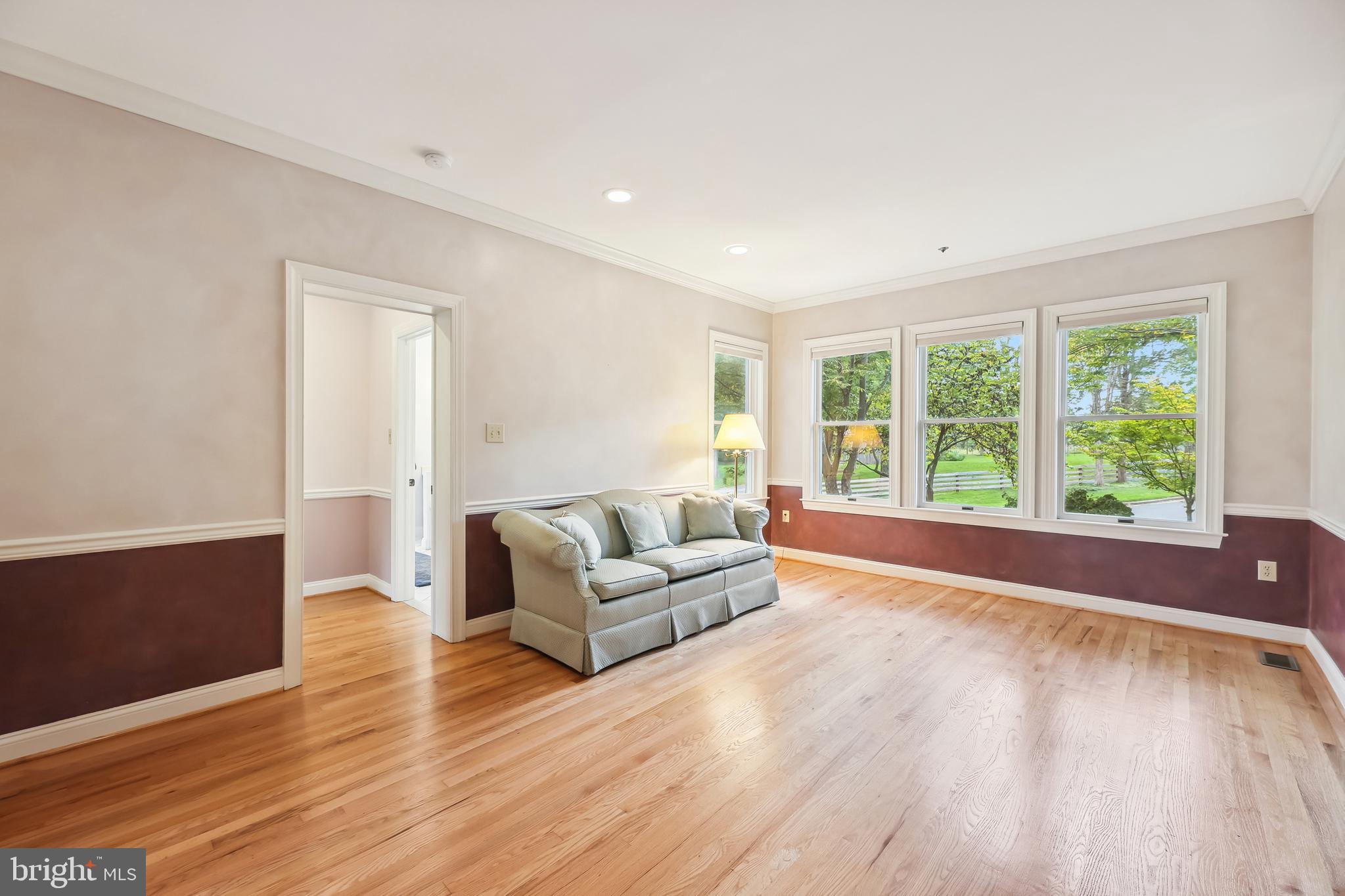 11906 Progress Lane Bowie, MD 20721 - Photo 5 of 107 Living Room With Large Windows