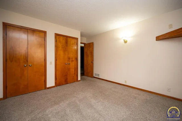 $290,000 | 4612 Southwest Shenandoah Road, Topeka, KS 66610