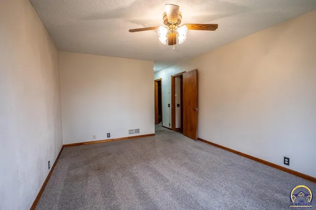 $290,000 | 4612 Southwest Shenandoah Road, Topeka, KS 66610