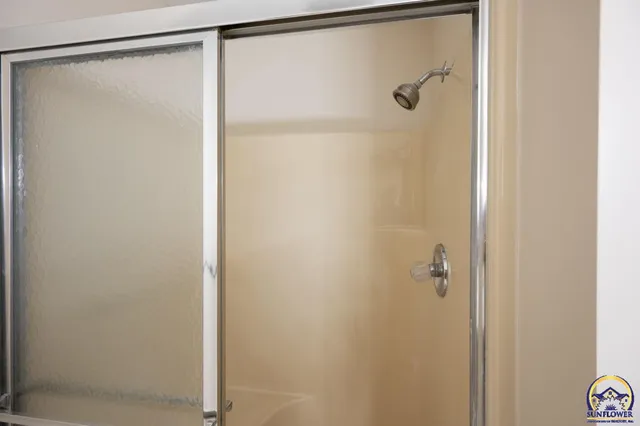 $290,000 | 4612 Southwest Shenandoah Road, Topeka, KS 66610