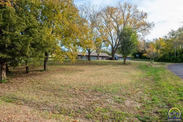$290,000 | 4612 Southwest Shenandoah Road, Topeka, KS 66610