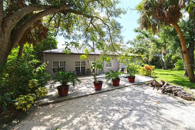 $1,210,000 | 500 Suffolk Circle, Nokomis, FL 34275