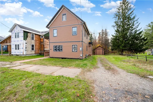 $149,900 | 14 East Spofford Avenue, Manheim, NY 13329