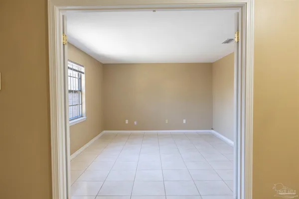 $325,000 | 323 North 57th Avenue, Pensacola, FL 32506