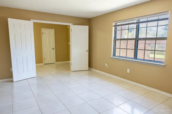 $325,000 | 323 North 57th Avenue, Pensacola, FL 32506