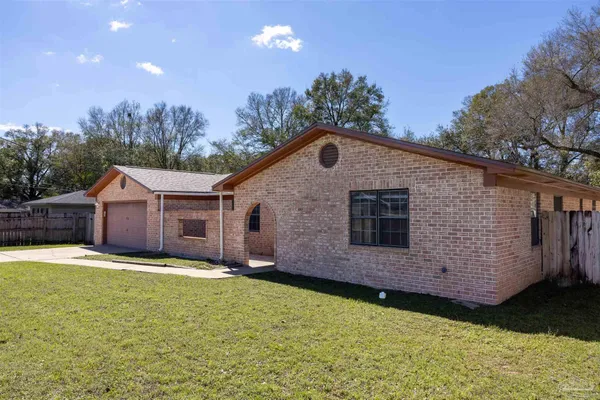 $325,000 | 323 North 57th Avenue, Pensacola, FL 32506