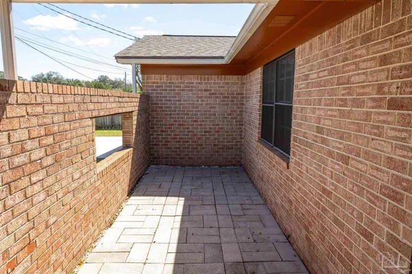 $325,000 | 323 North 57th Avenue, Pensacola, FL 32506