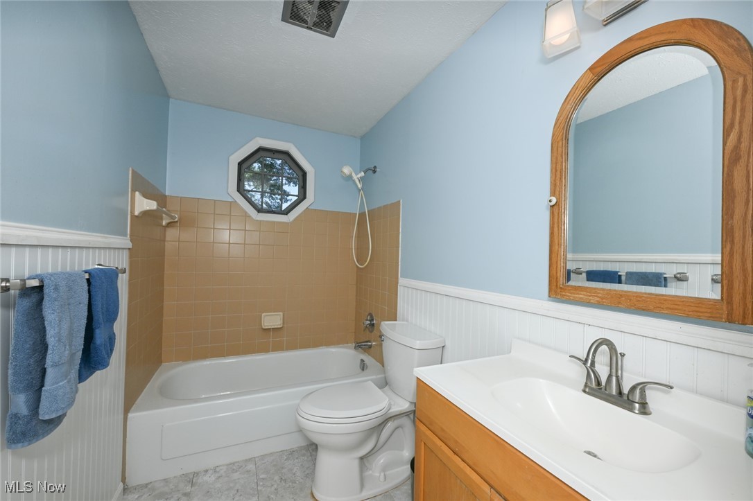 830 Ridgeview Drive Medina, OH 44256 - Photo 11 of 29 Gallery Image 11