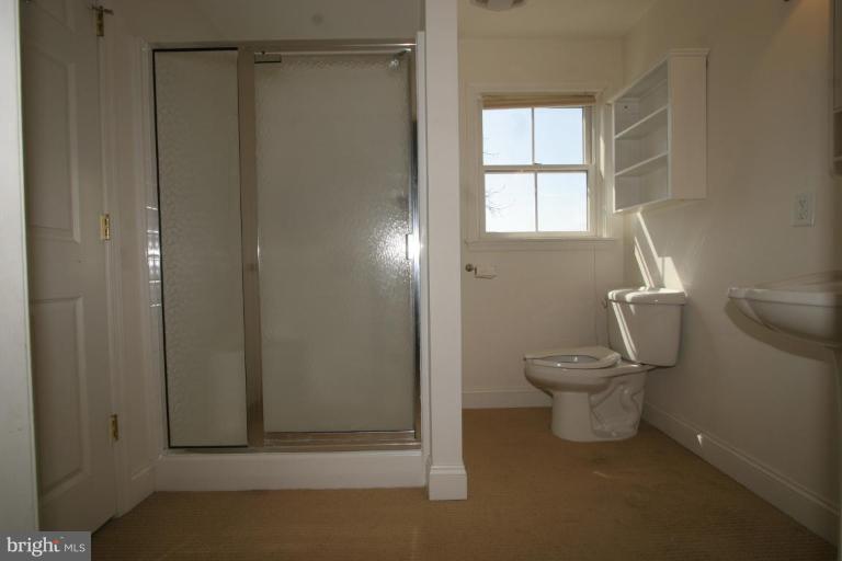 22544 Cavetown Church Road Cavetown, MD 21783 - Photo 10 of 18 Master Bath