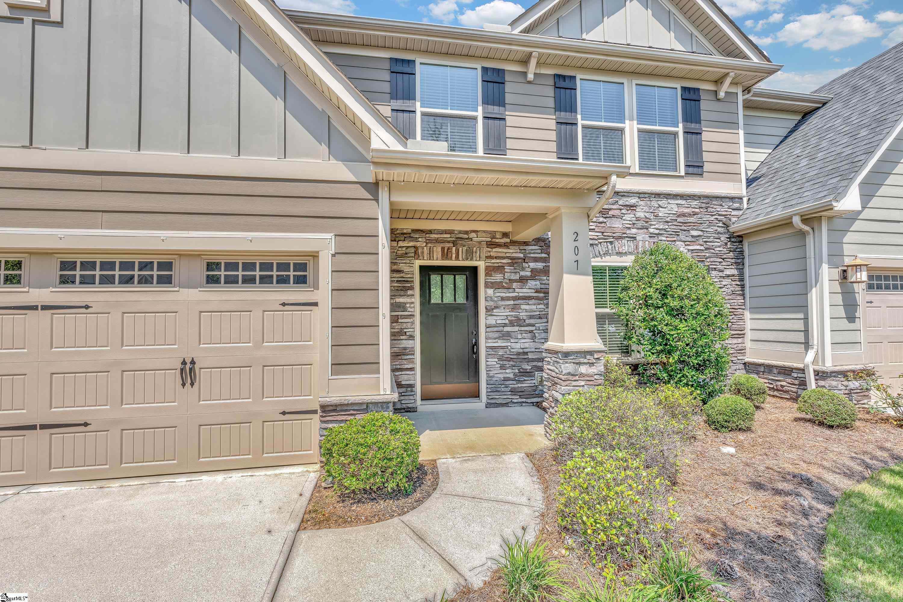 207 Ragin Court Simpsonville, SC 29681 - Photo 2 of 33 Gallery Image 2