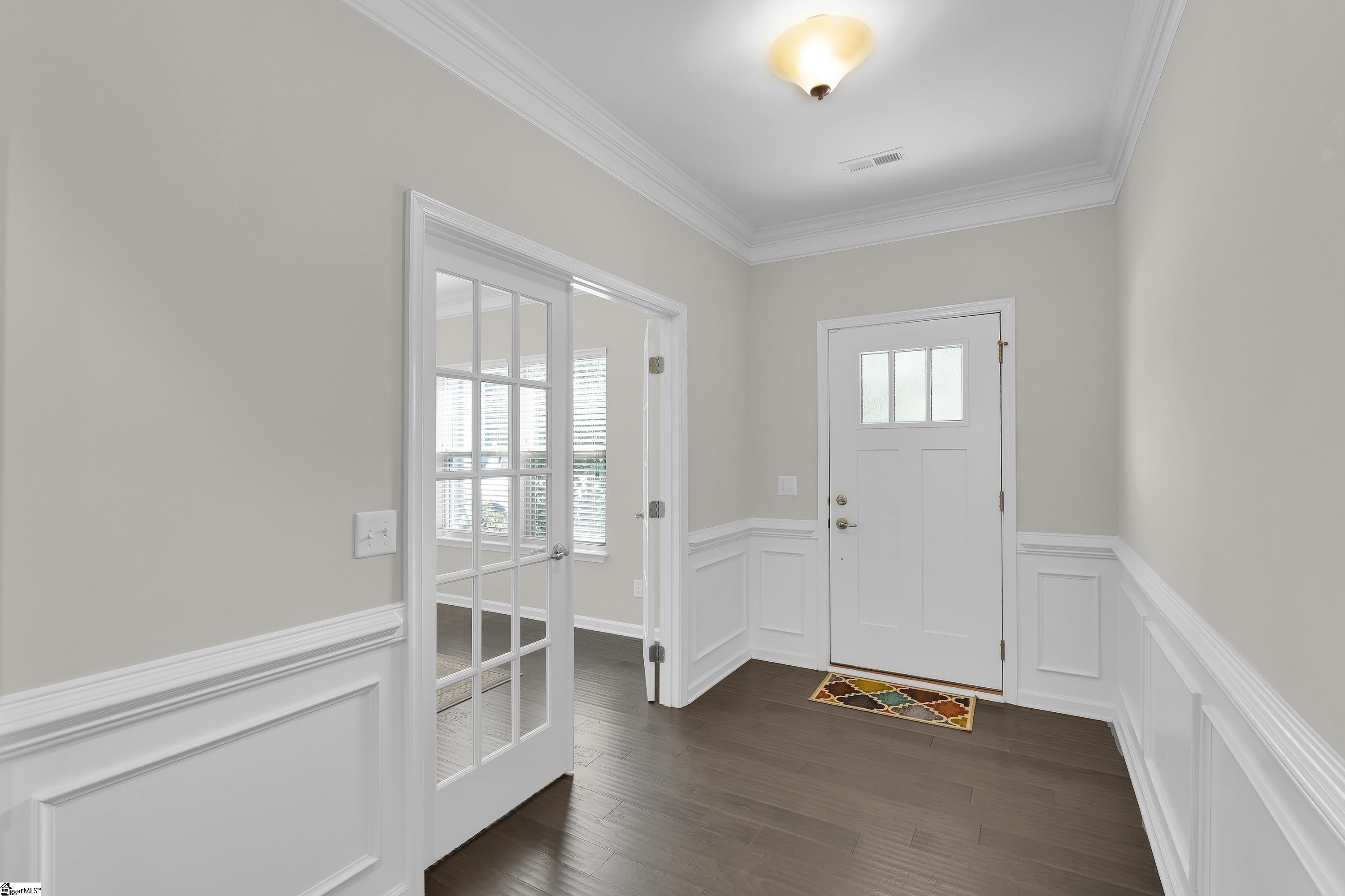 207 Ragin Court Simpsonville, SC 29681 - Photo 3 of 33 Gallery Image 3