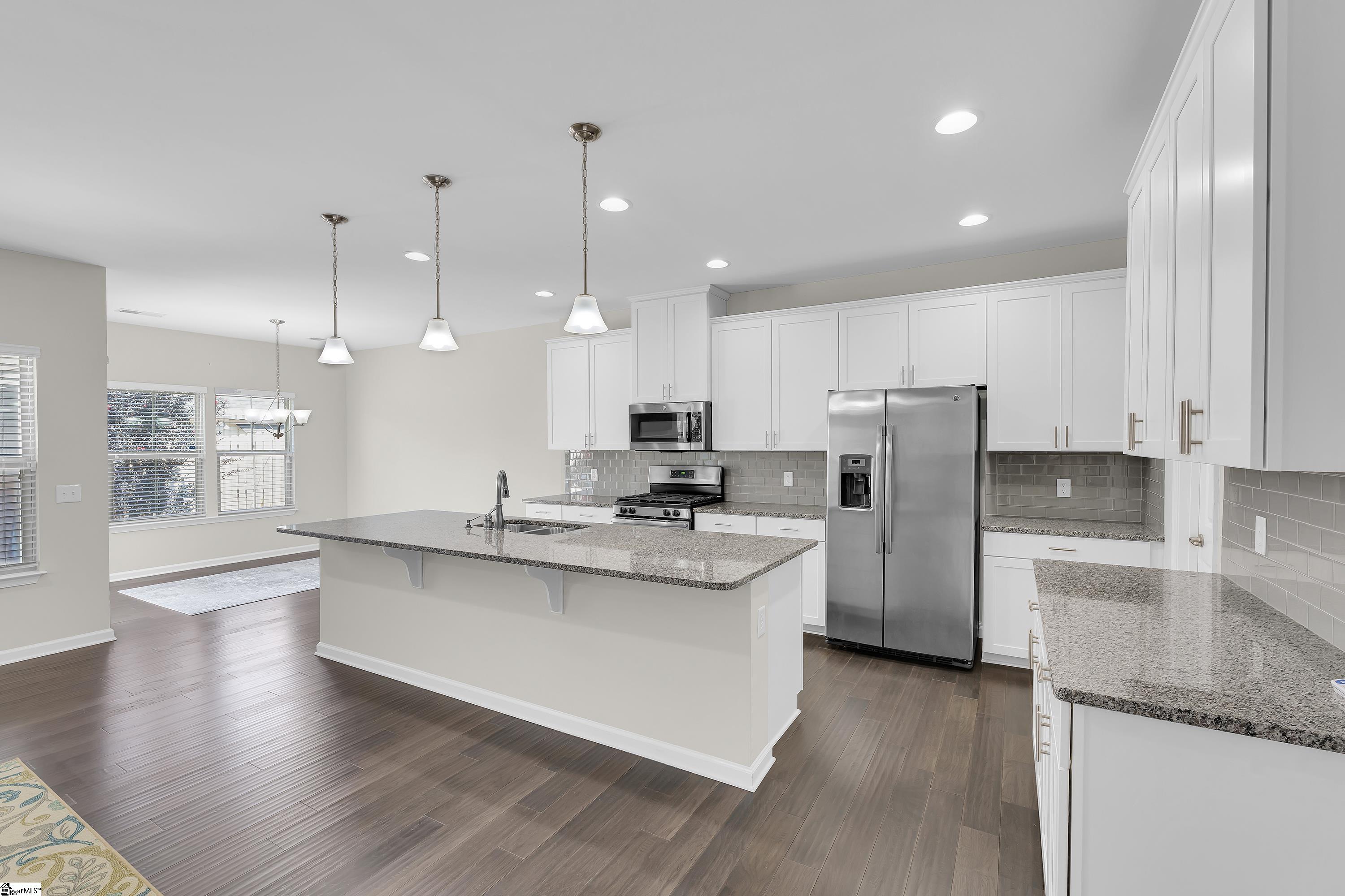 207 Ragin Court Simpsonville, SC 29681 - Photo 6 of 33 Gallery Image 6
