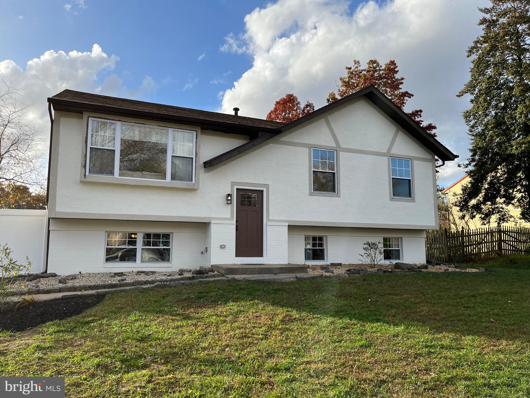 82 Winfield Road Sicklerville, NJ 08081 - Photo 2 of 51