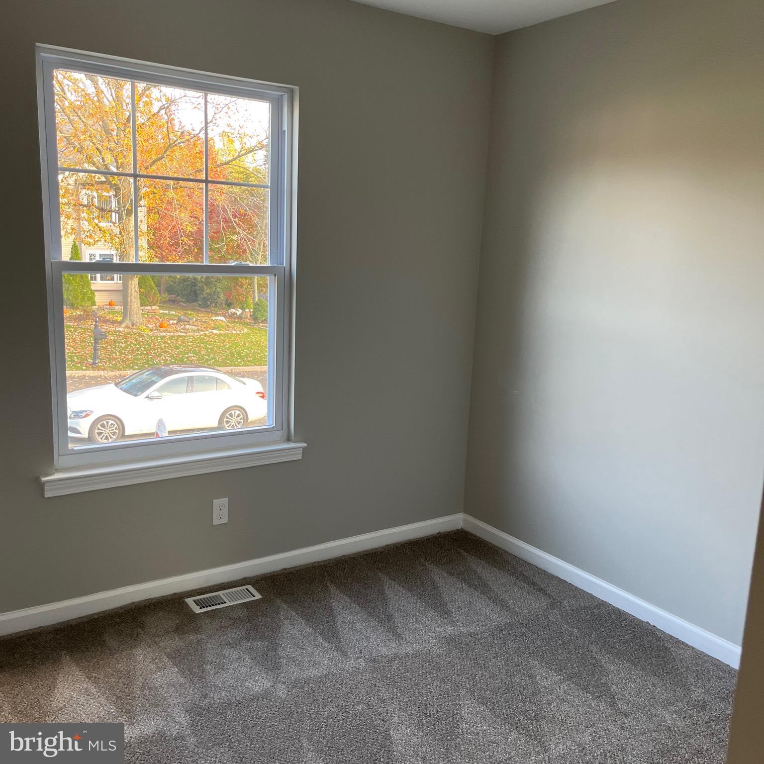 82 Winfield Road Sicklerville, NJ 08081 - Photo 33 of 51